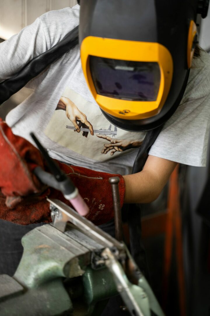 engineer style xgXrwcbKgLA unsplash 1 engineer style xgXrwcbKgLA unsplash 1